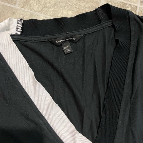 Banana Republic Quarter Sleeve - Picture 2 of 2